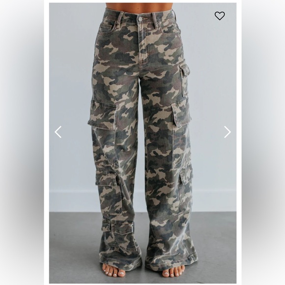 Nori Hidden Camouflage Wide Leg Pants - Picture 1 of 5